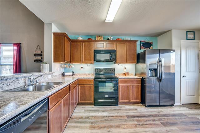 Building Photo - 414 Plum Dr