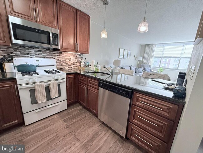 Building Photo - 11801 Rockville Pike