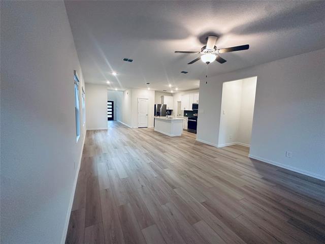 Building Photo - 606 Clover Crk Dr