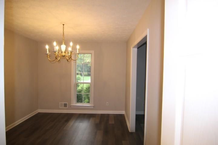 Building Photo - 3765 Manor House Dr