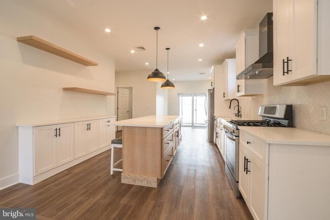 Building Photo - 2106 Manton St