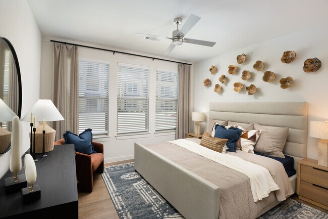 Building Photo - Now Leasing – Up to 6 Weeks Rent-Free