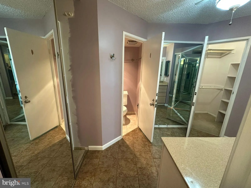 Building Photo - 5904 Mt Eagle Dr