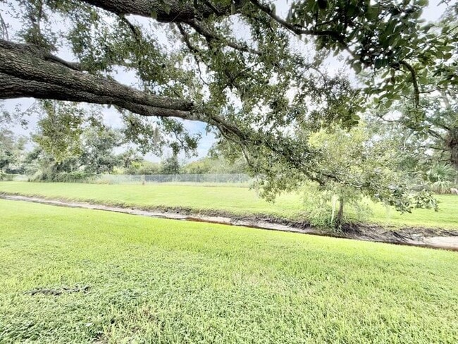 Building Photo - 1647 Gray Bark Dr