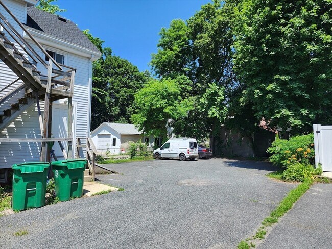 Building Photo - 50-52-52 Alden St