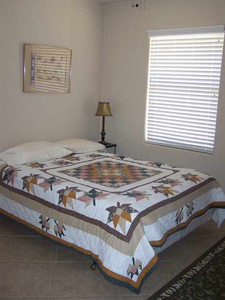 Front bedroom - 211 E 1st Ave