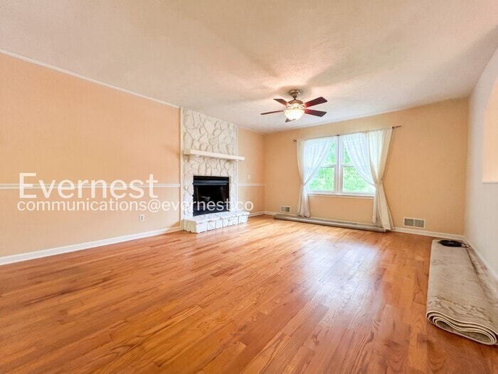 Building Photo - 2100 Toonigh Rd