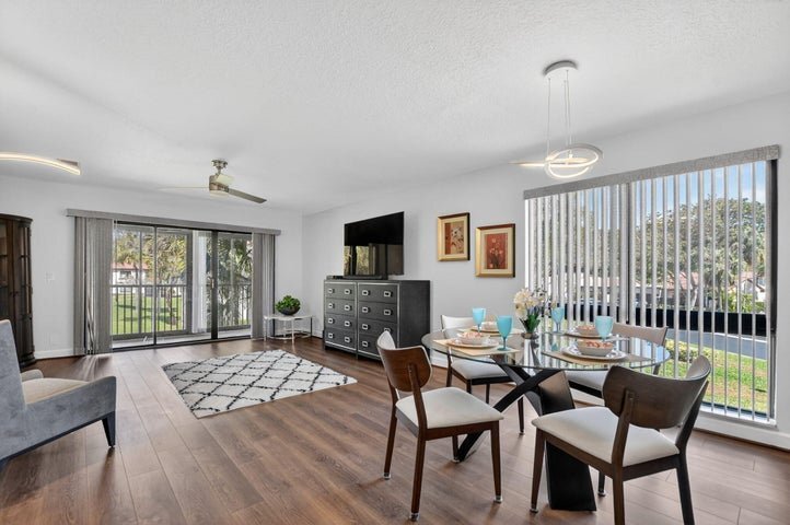 Building Photo - 21911 Cypress Dr