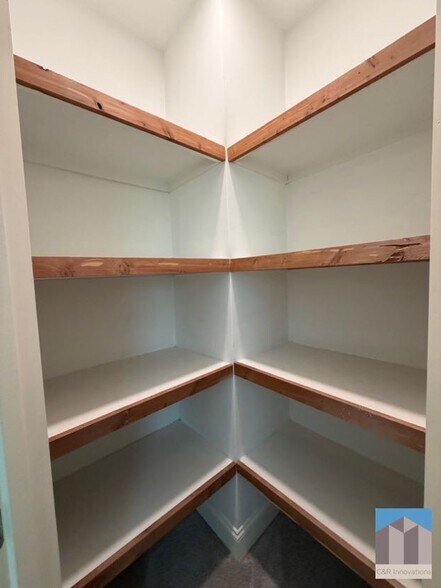 Building Photo - 4805 Carriage Bridge Ln