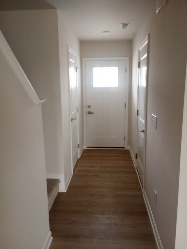 Building Photo - 104 Filly Ln