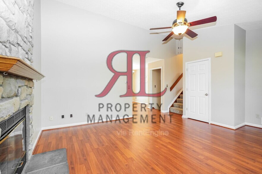 Building Photo - 4884 Leybourne Dr