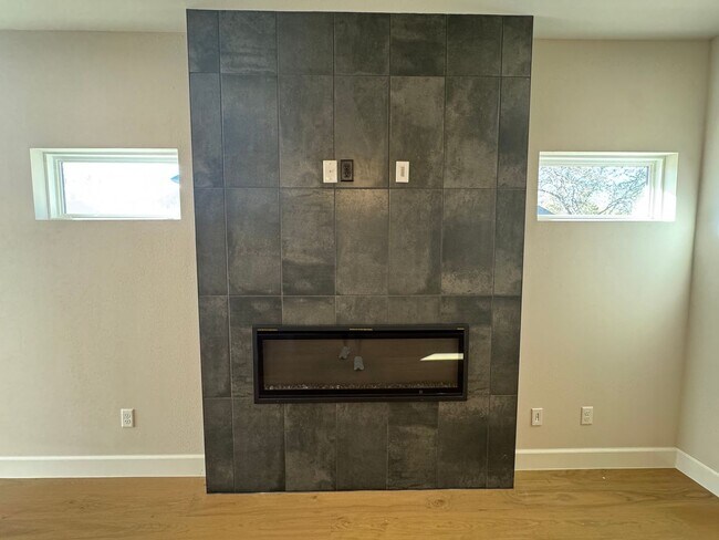 Building Photo - 1st MONTHS RENT FREE - 4 bed, 3 bath, 2 car garage - New Construction!