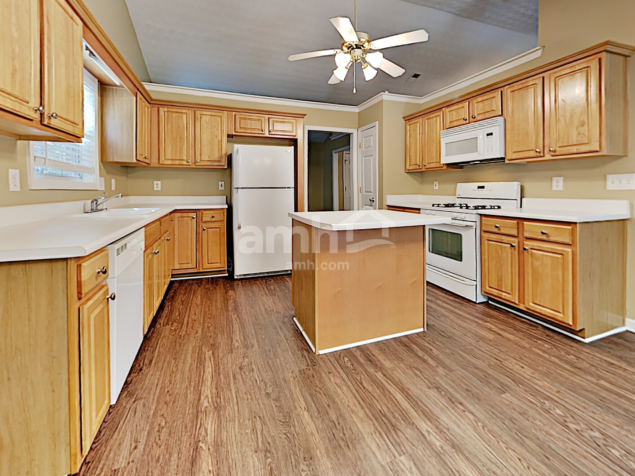 Building Photo - 3301 Freedom Landing NW