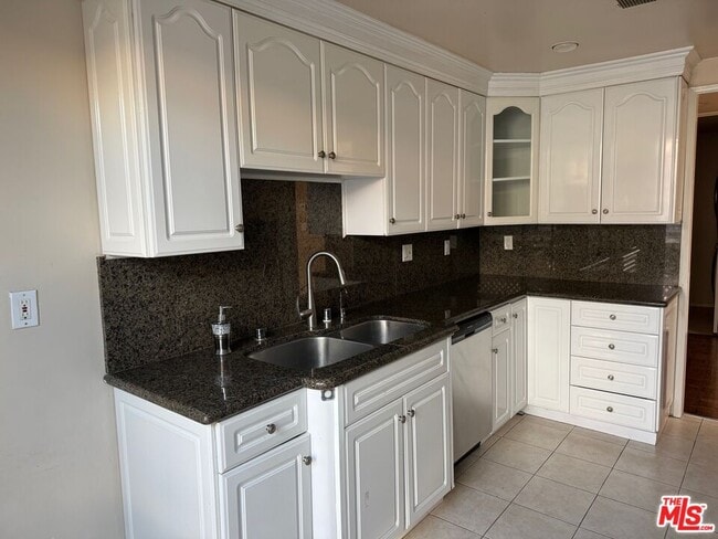 Building Photo - 1500 Camden Ave