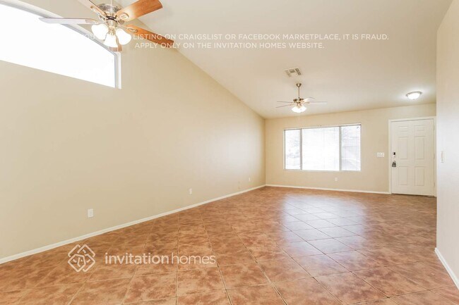 Building Photo - 8703 N 112th Ave