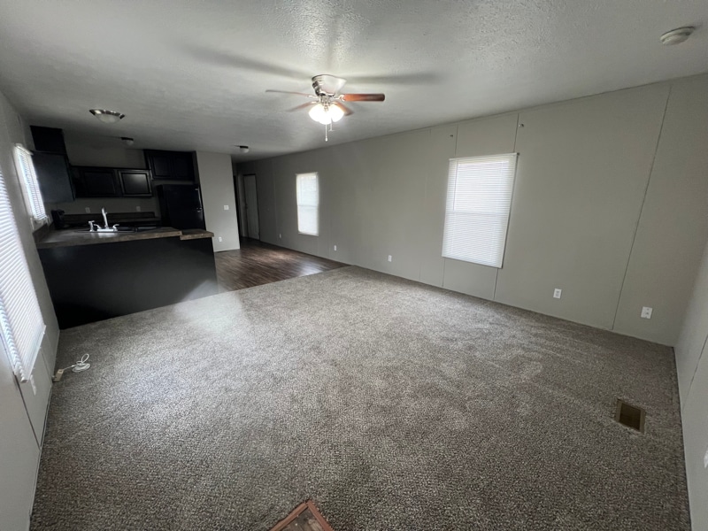 Building Photo - 54 Locust St