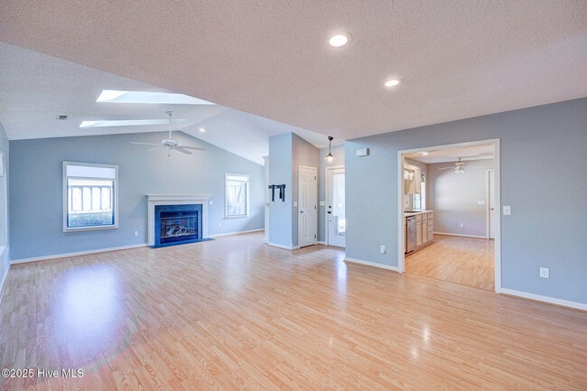 Building Photo - 1205 2 Mile Cir W