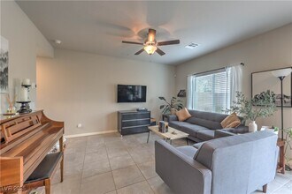 Building Photo - 9074 Meadows Ln