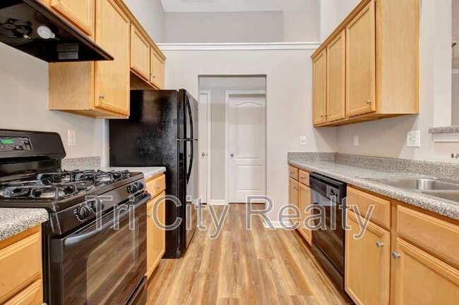 Building Photo - 342 Hunterian Pl