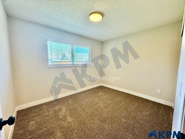 Building Photo - 7355 Kelley Dr