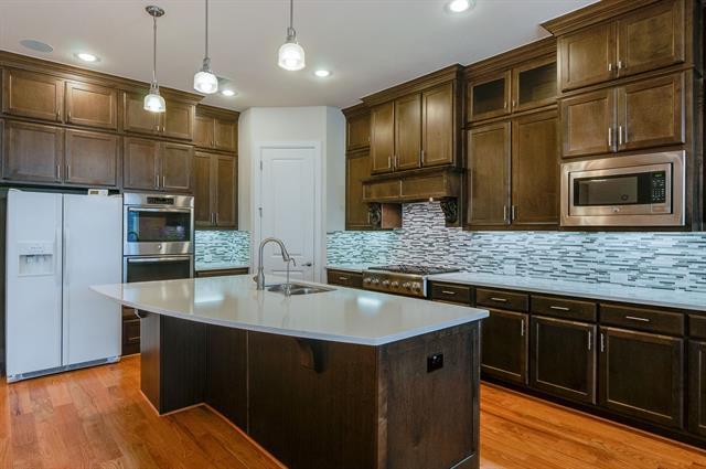 Building Photo - 1231 Huron Dr