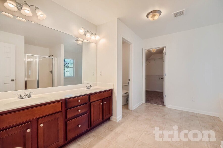 Building Photo - 2 Neely Run