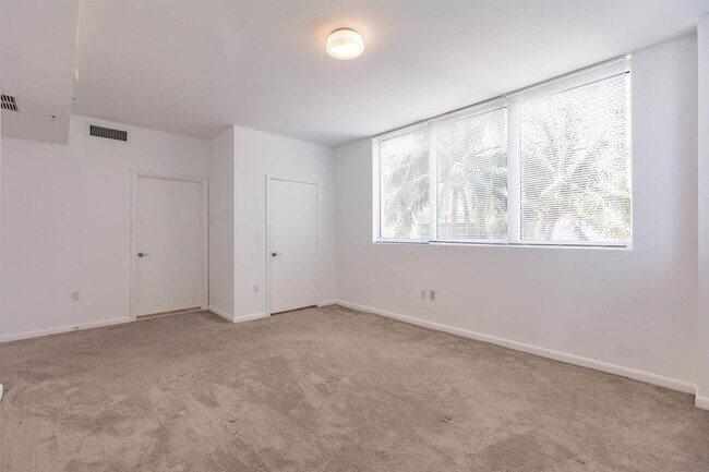 Building Photo - 244 Biscayne Blvd