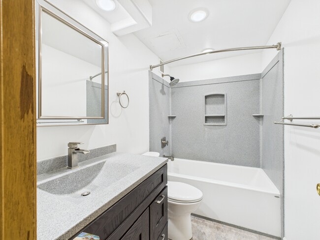 Building Photo - 83 Slater Dr