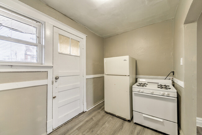 Building Photo - 4062 South Grand Boulevard - 2S
