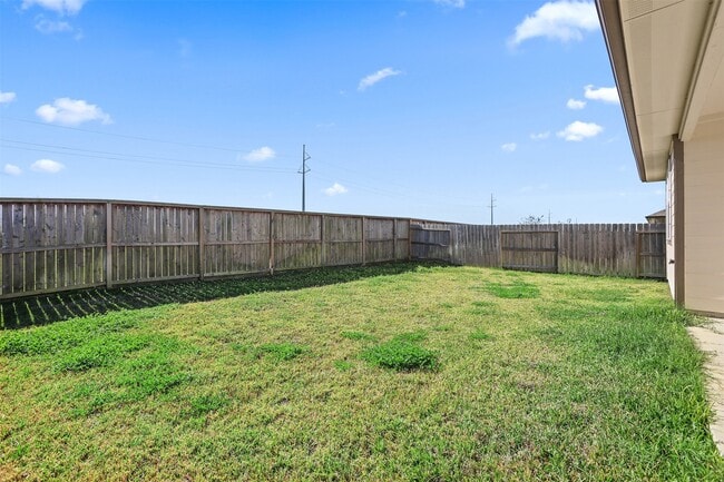 Building Photo - 13401 Emerald Mallard Dr