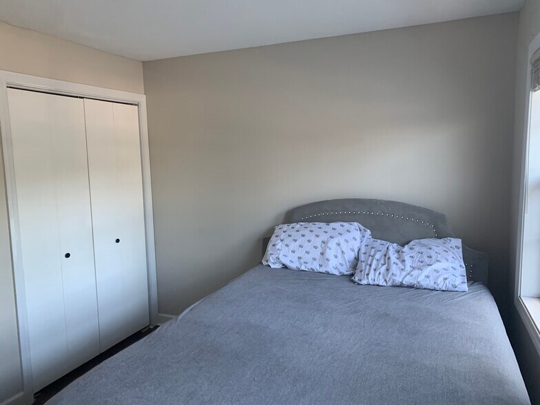 Building Photo - 1309 Sunfield Dr