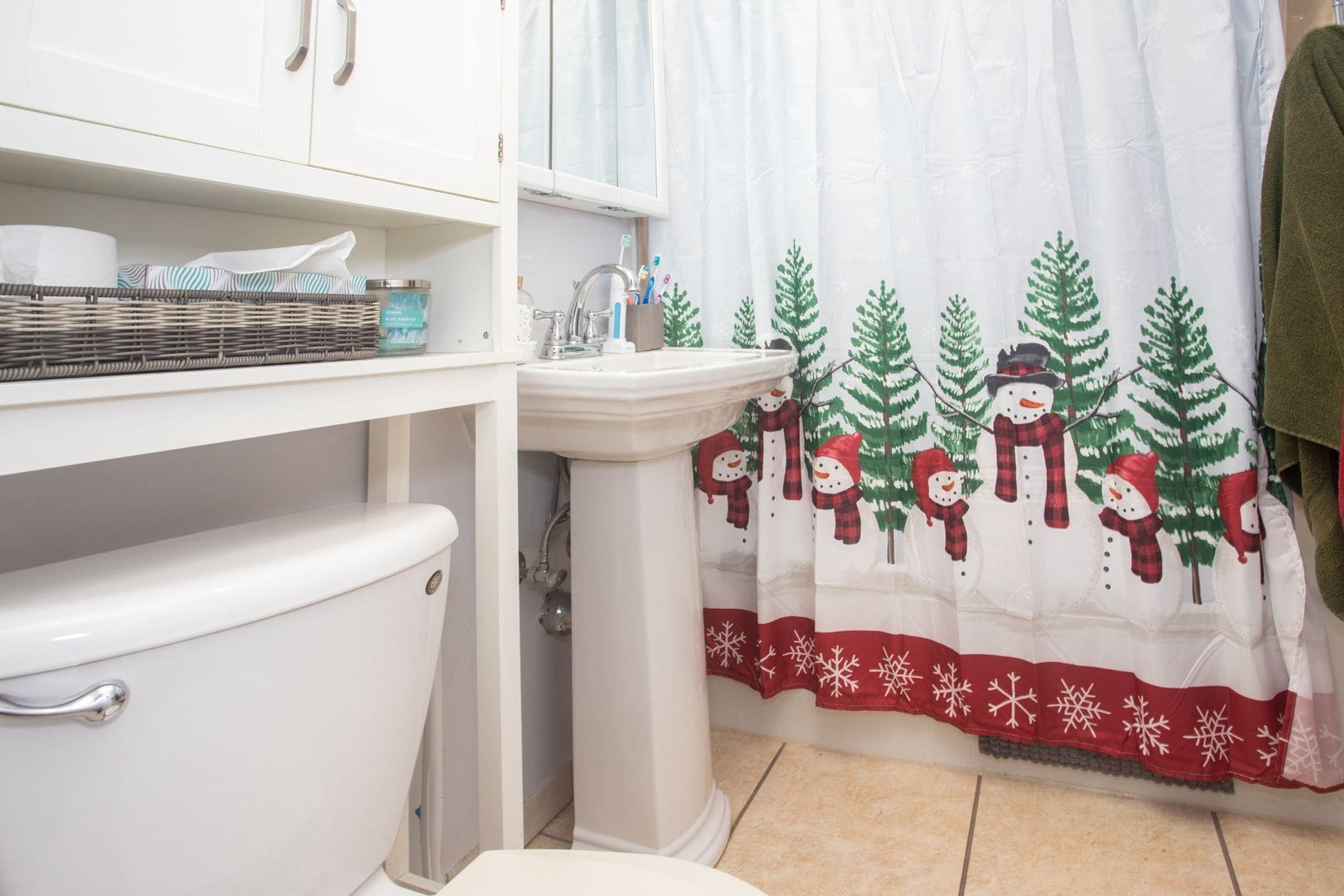 Building Photo - 3712 N Sheffield Ave