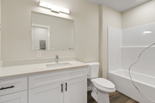 Building Photo - 2108 S J St