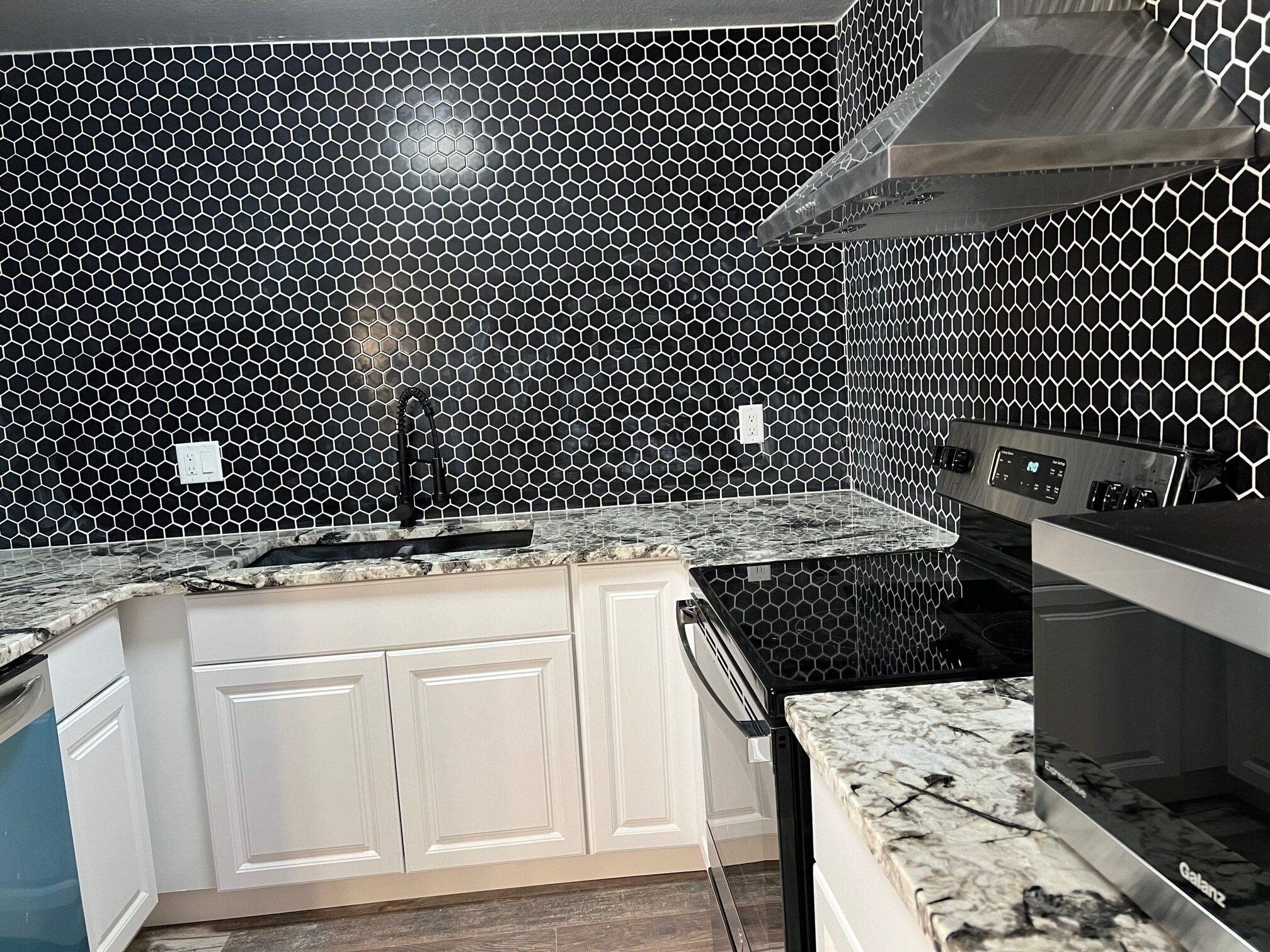 Building Photo - 21 Woodmere Ct