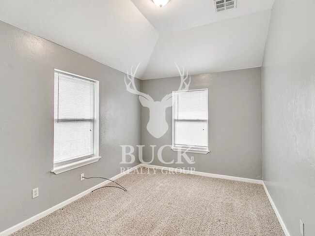 Building Photo - 1201 Stansell Dr
