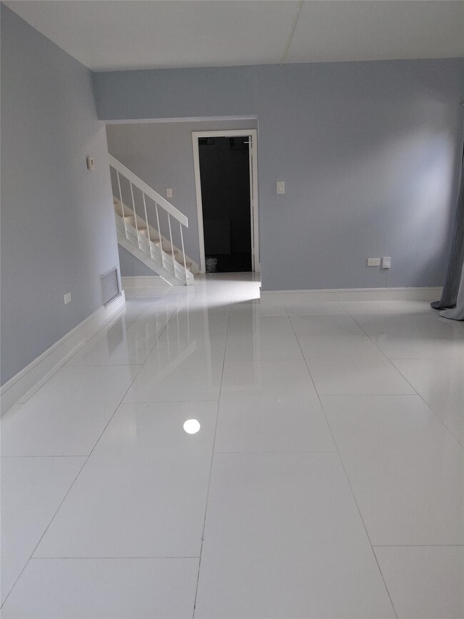 Building Photo - 8350 N Missionwood Cir