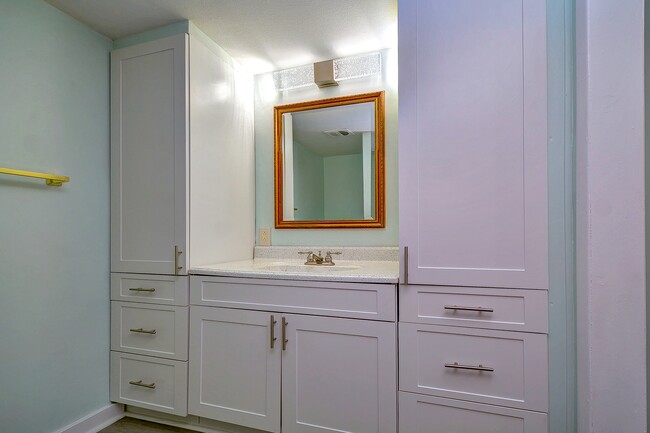 Building Photo - 1515 Bayshore Blvd