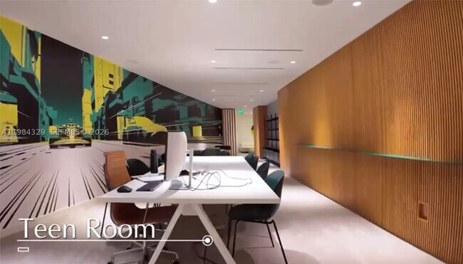 Building Photo - 300 Biscayne Blvd