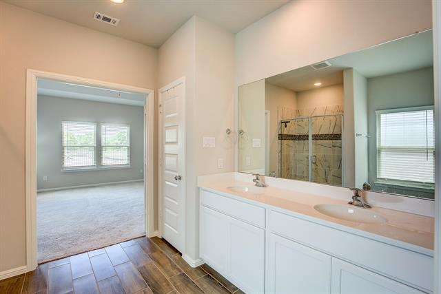 Building Photo - 3613 Bluestem Blvd