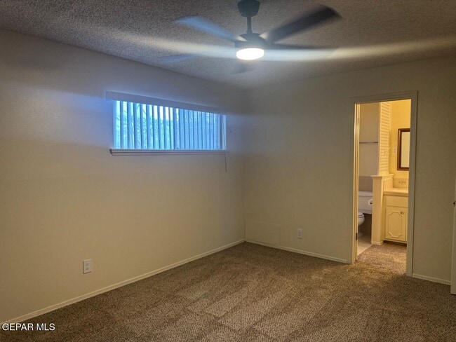 Building Photo - 8800 Sampson Ct
