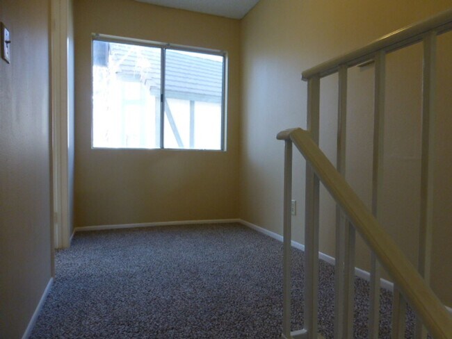 Building Photo - COMING SOON! 4 Bedroom Home for Rent in Ca...