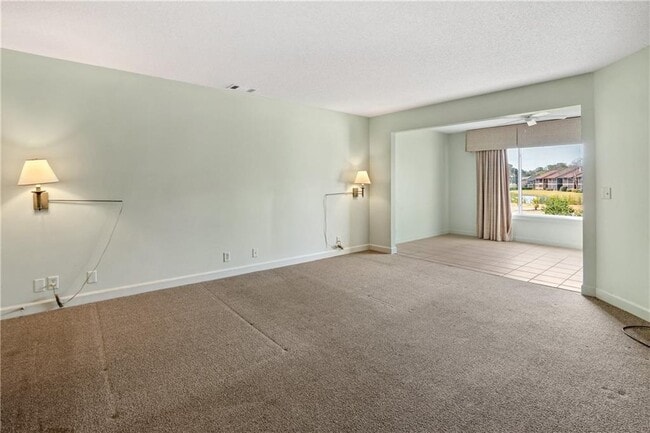 Building Photo - 286 Moss Oak Cir