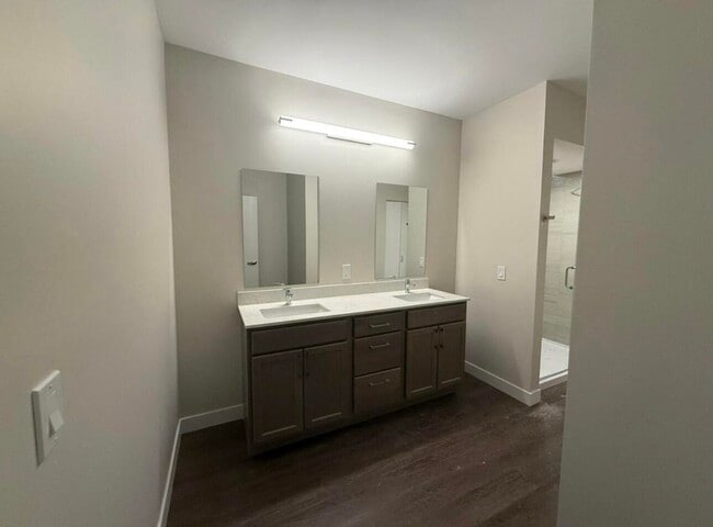 Building Photo - 2645 Burton Rd