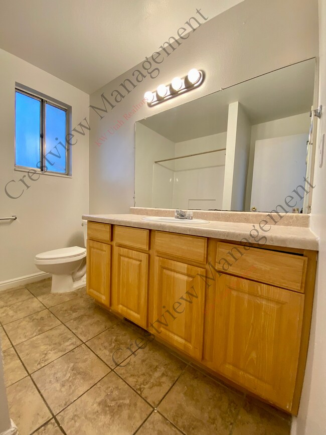 Building Photo - 2411 W 3800 S
