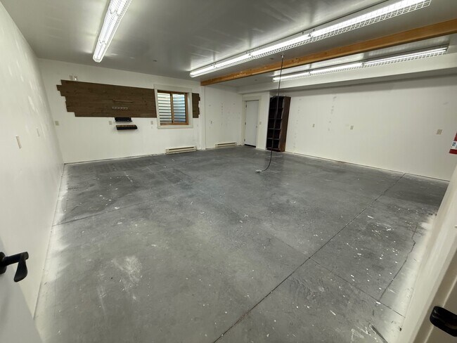 Building Photo - 45 Spain Bridge Cir Dr