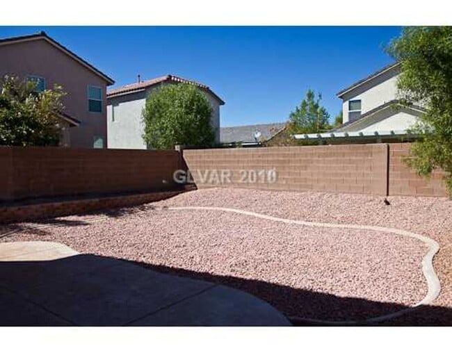 Building Photo - Beautiful 4Bed/3Bath/2Car home located within the Iron Mountain Ranch Community