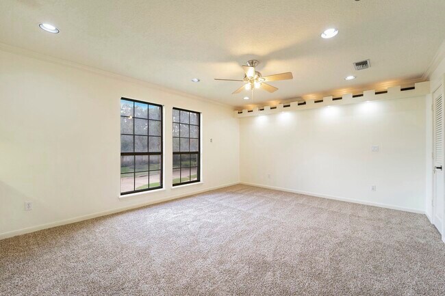 Building Photo - 1743 Randons Point Dr