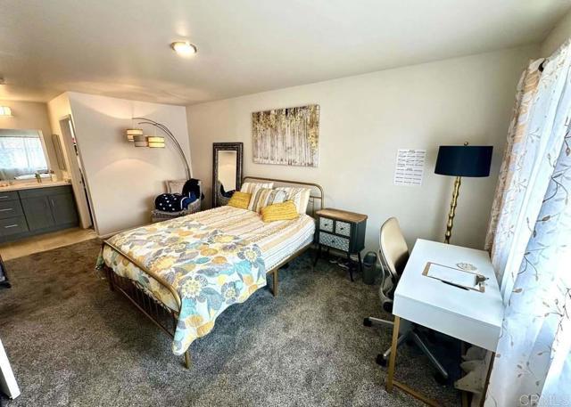 Building Photo - 9829 Caspi Gardens Dr