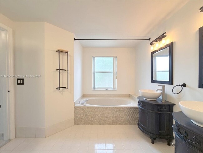 Building Photo - 7780 SW 160th Ave
