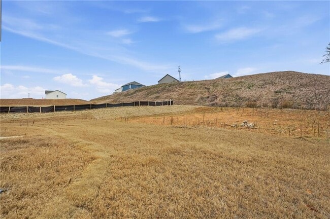 Building Photo - 564 Pemberton St